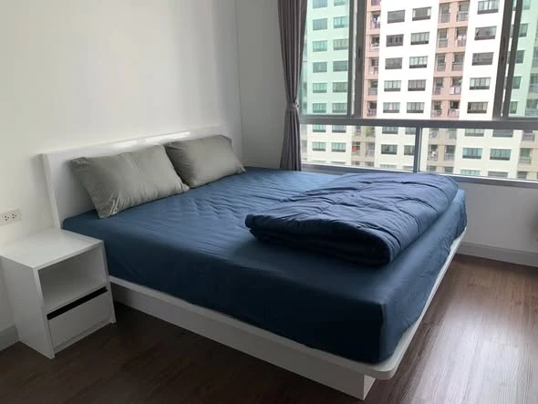 For rent CondoLumpini Place Rama VIII, room ready to move in. Spacious and comfortable. Book now.
