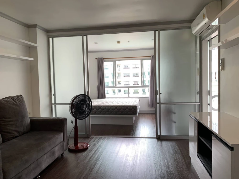 For rent CondoLumpini Place Rama VIII, room ready to move in. Spacious and comfortable. Book now.