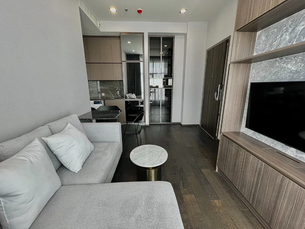 Condor Ratchathewi for rent, 33rd floor, fully furnished, very livable. Book now! (Quickly!)