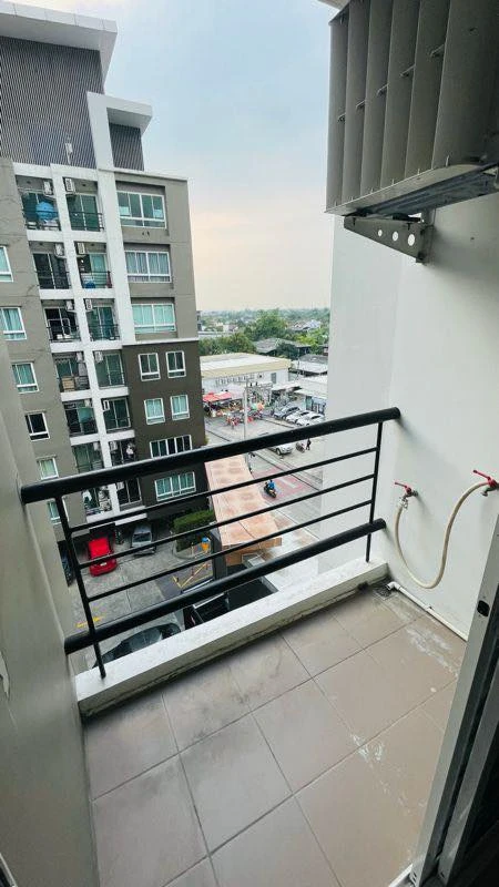 Cool Rama 7, 6th floor, fully furnished unit for rent. Book now!