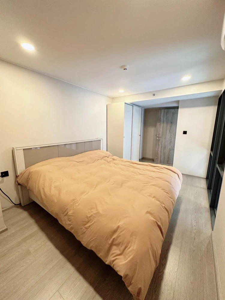 For rent: Cooper Siam Condo, spacious and comfortable room, fully furnished, electrical appliances included, just bring your bag and move in!