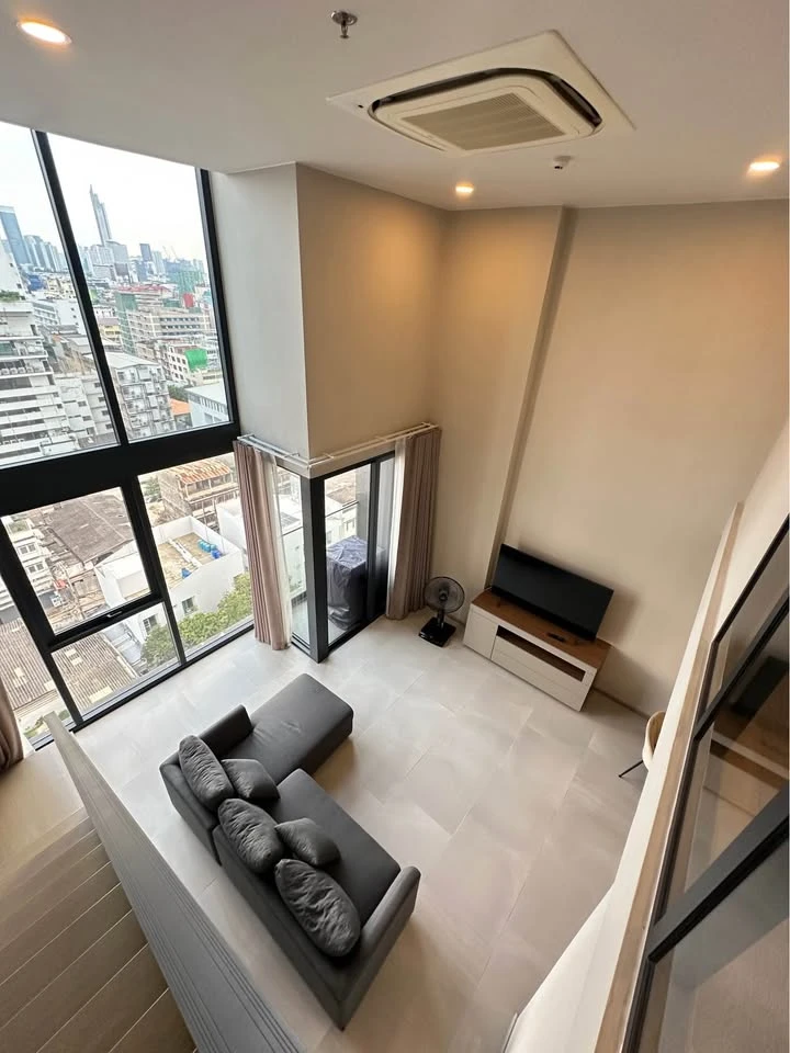 For rent: Cooper Siam Condo, spacious and comfortable room, fully furnished, electrical appliances included, just bring your bag and move in!