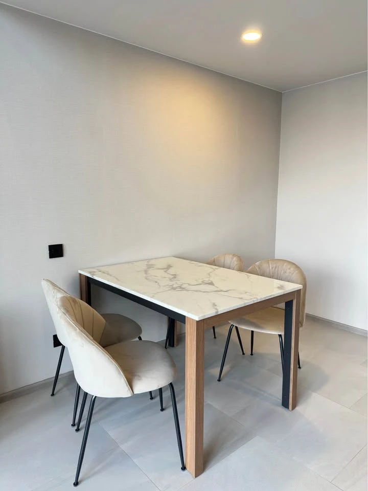For rent: Cooper Siam Condo, spacious and comfortable room, fully furnished, electrical appliances included, just bring your bag and move in!
