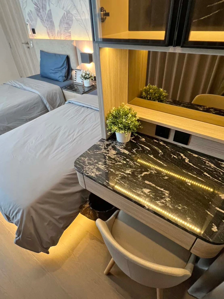 For rent: Cooper Siam, 17th floor. Beautifully furnished and ready to move in. Book now before it's too late!