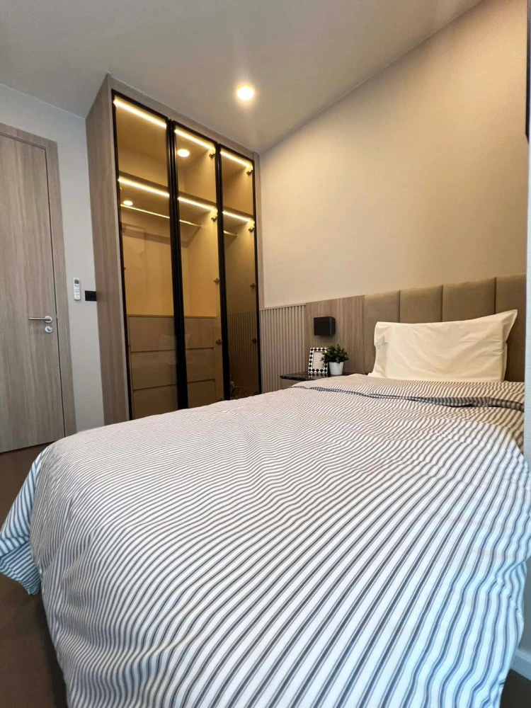 For rent: Cooper Siam, 17th floor. Beautifully furnished and ready to move in. Book now before it's too late!