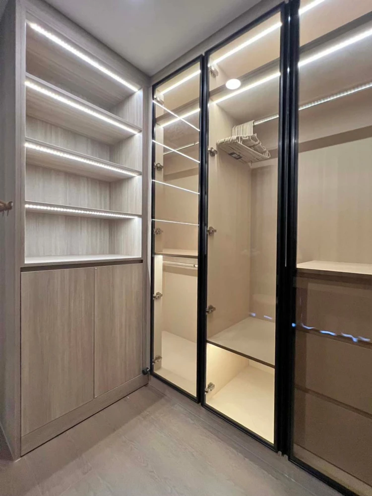 For rent: Cooper Siam, 17th floor. Beautifully furnished and ready to move in. Book now before it's too late!