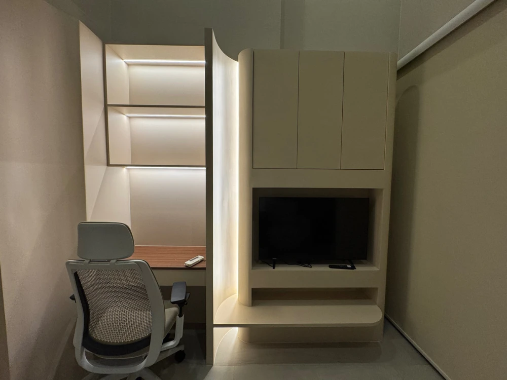 For rent: Cooper Siam, 6th floor, city view, fully furnished room, ready to move in. Interested? Hurry and reserve now!