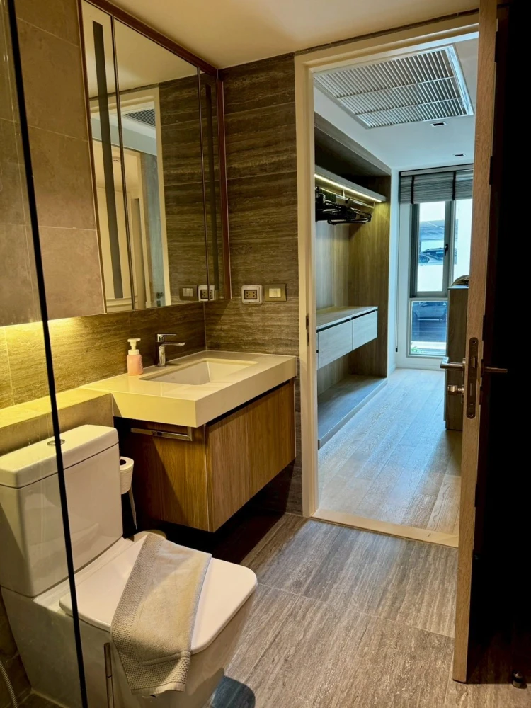 For Rent: Craft Ploenchi. Experience tranquil and modern living in this spacious 2-bedroom condominium. Book now!