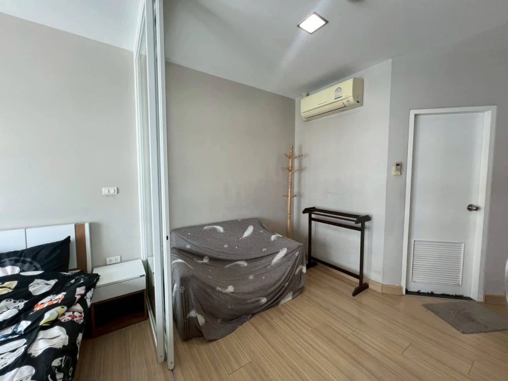 CU Terrace for rent, nice room, 17th floor, good location, comes with furniture and complete facilities. Hurry and reserve now!