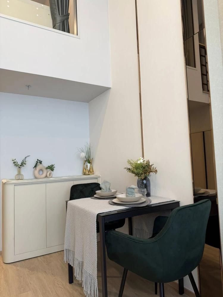 For rent: Culture Chula 1-bedroom apartment, 7th floor. Fully furnished; just bring your suitcase and move in!