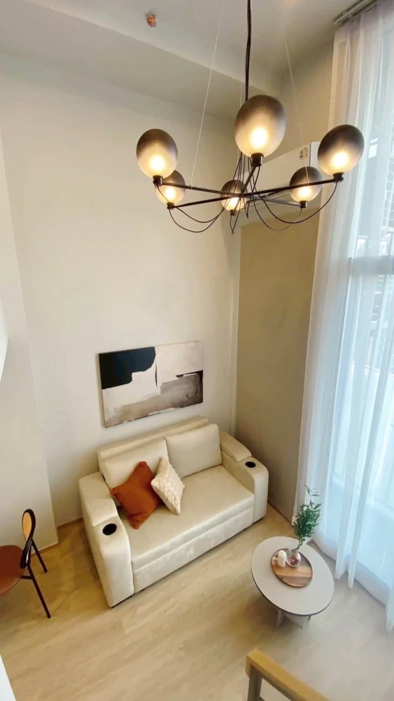 For rent: Culture Chula, 12th floor, fully furnished unit. Very comfortable and ready to move in. Book now! Don't miss out!