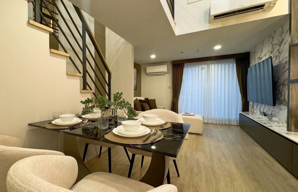 For rent: Culture Chula, 14th floor. Beautiful room, fully furnished. Book now!