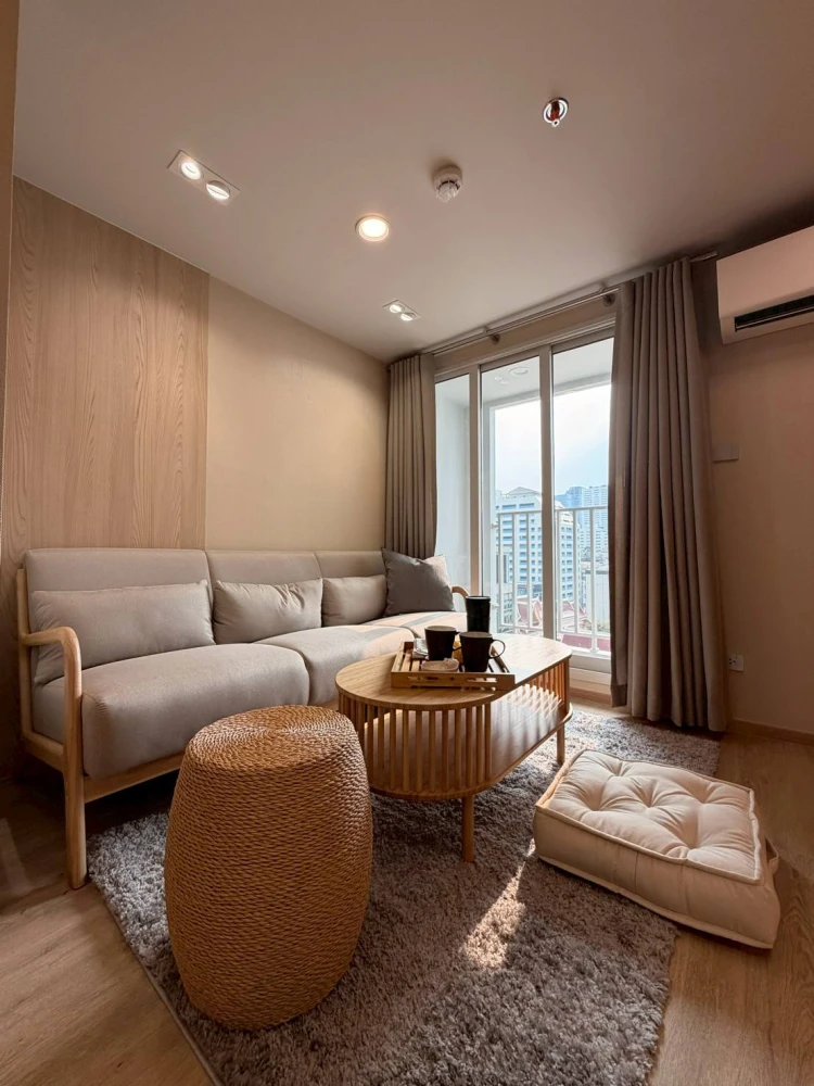 For rent: Culture Chula apartment, featuring cozy built-in furnishings and a relaxing Japanese-style atmosphere. Book now to secure your unit!
