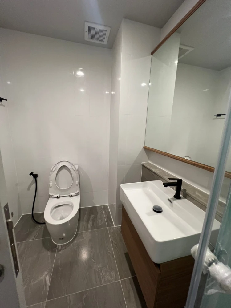 For rent: Culture Thonglor, 12th floor. Nice, fully furnished unit. Book now! (Quickly!)