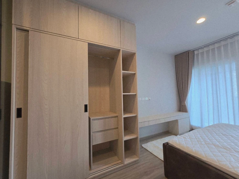For rent: Culture Thonglor, 16th floor. Nice, fully furnished unit. Book now, don't wait!