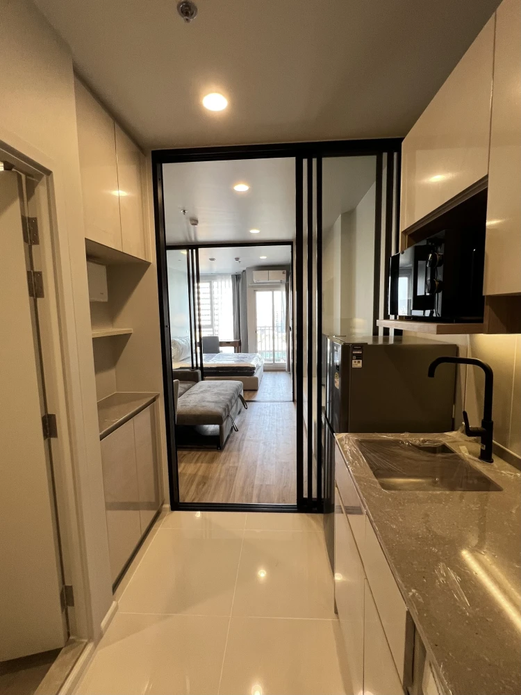 For rent: Culture Thonglor, ready to move in, fully furnished, appliances included. Just bring your own luggage and move in. Don't miss this opportuni