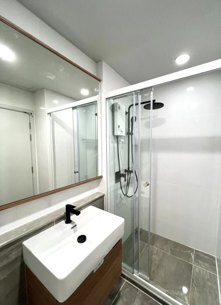 For rent: Culture Thonglor, ready to move in, fully furnished, appliances included. Just bring your own luggage and move in. Don't miss this opportuni