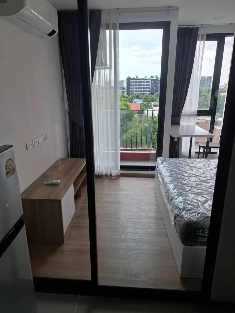 For rent: CYBIQ Ratchada 32, 4th floor, nice room, fully furnished, book now, hurry!