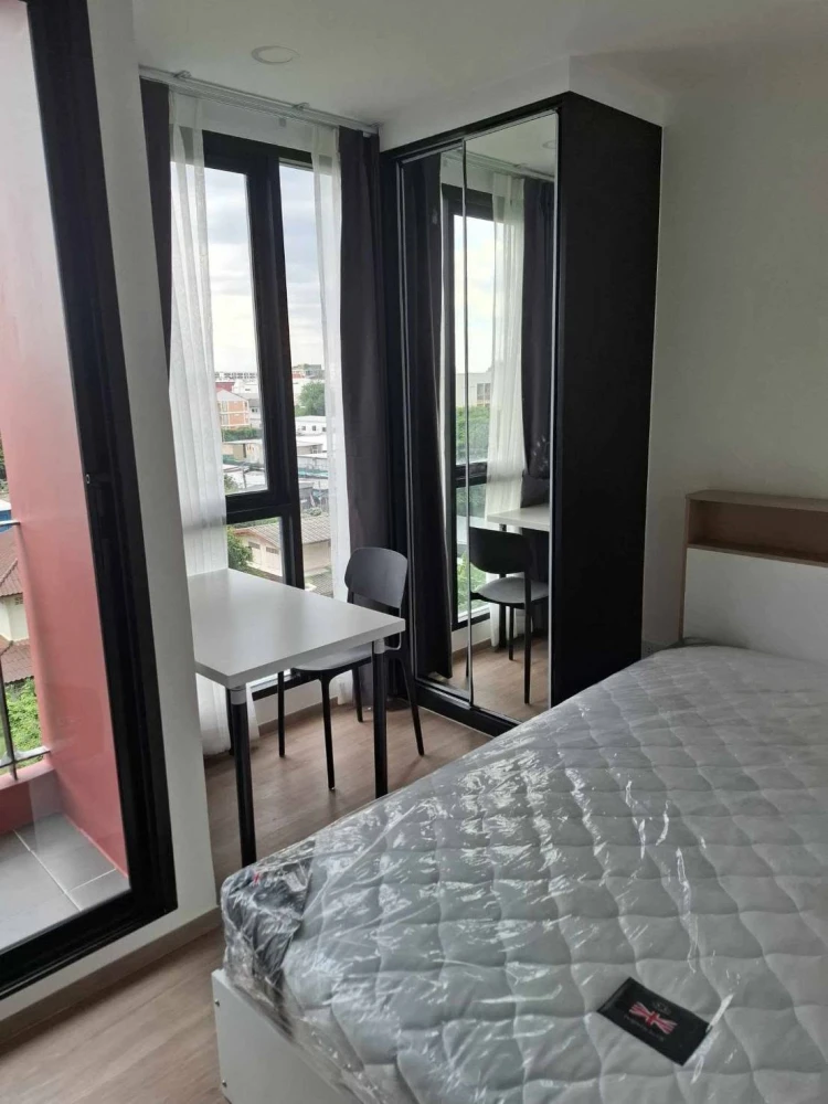 For rent: CYBIQ Ratchada 32, 4th floor, nice room, fully furnished, book now, hurry!