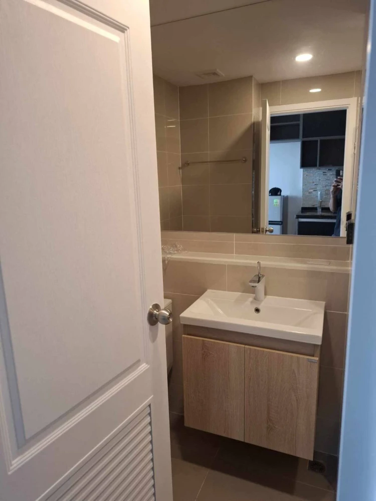 For rent: CYBIQ Ratchada 32, 4th floor, nice room, fully furnished, book now, hurry!