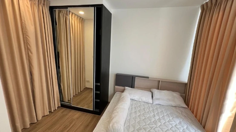 For rent: CYBIQ Ratchada 32, 5th floor, fully furnished unit. Very comfortable and ready to move in. Book now before it's too late!