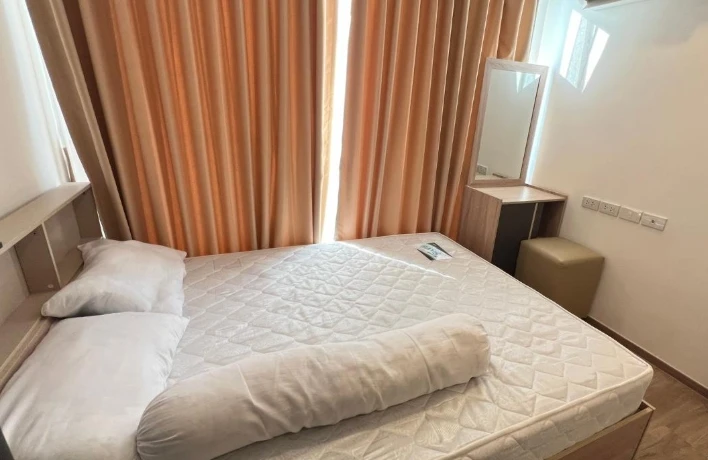 For rent: CYBIQ Ratchada 32, 5th floor, fully furnished unit. Very comfortable and ready to move in. Book now before it's too late!