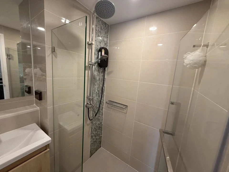 For rent: Cybiq Ratchada 32, fully furnished room, ready to move in, complete with amenities, just bring your bags and move in. Don't miss out!