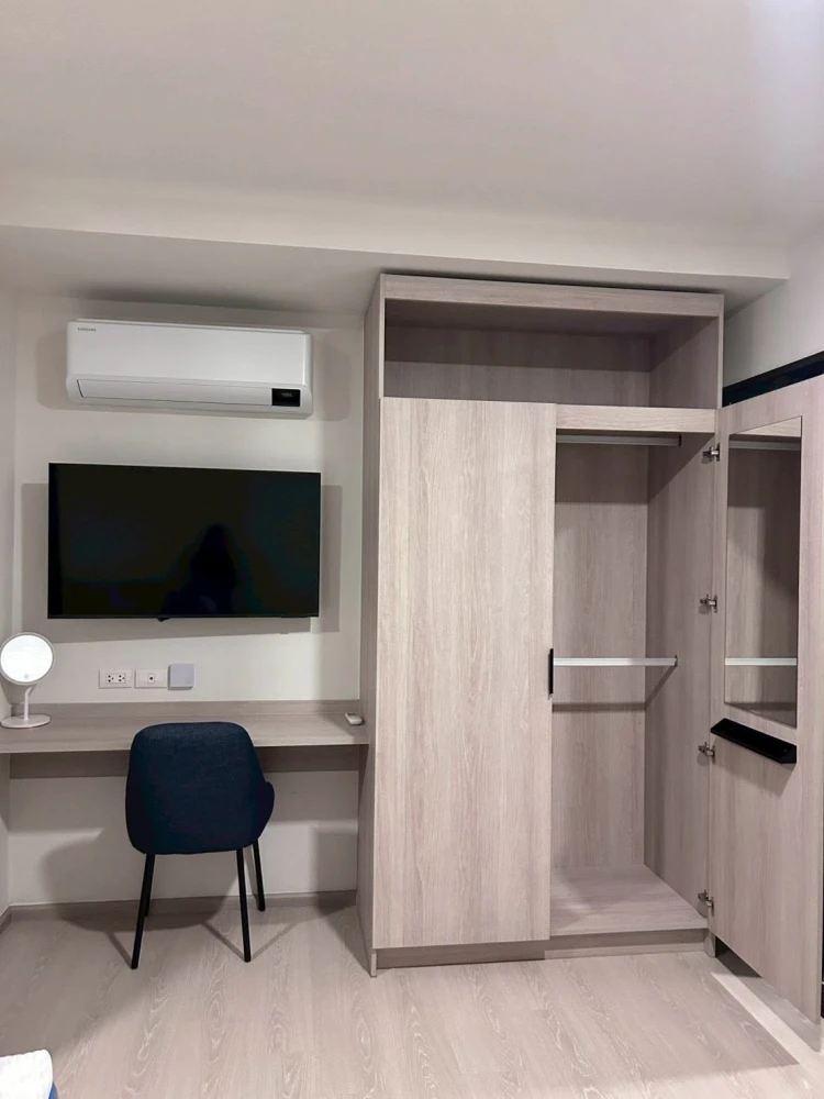 For rent: D Condo Air Ladkrabang, 1 bedroom, 1 bathroom. Fully furnished with appliances. Just bring your bags and move in!