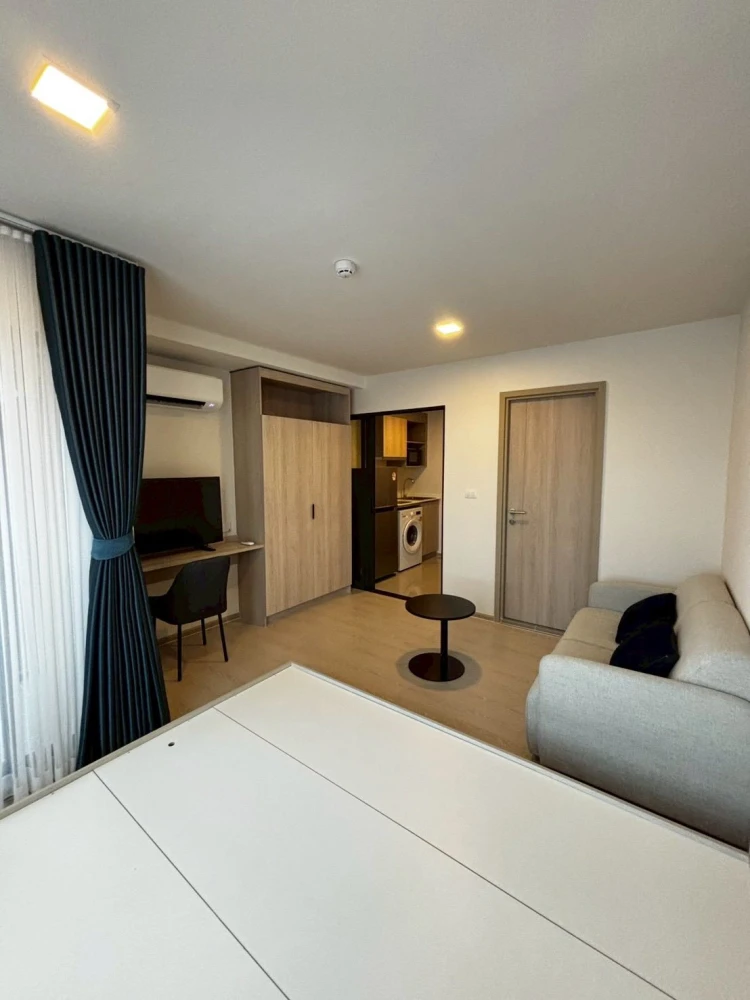 For rent: D Condo Air Ladkrabang, ready to move in, fully furnished. Book now!