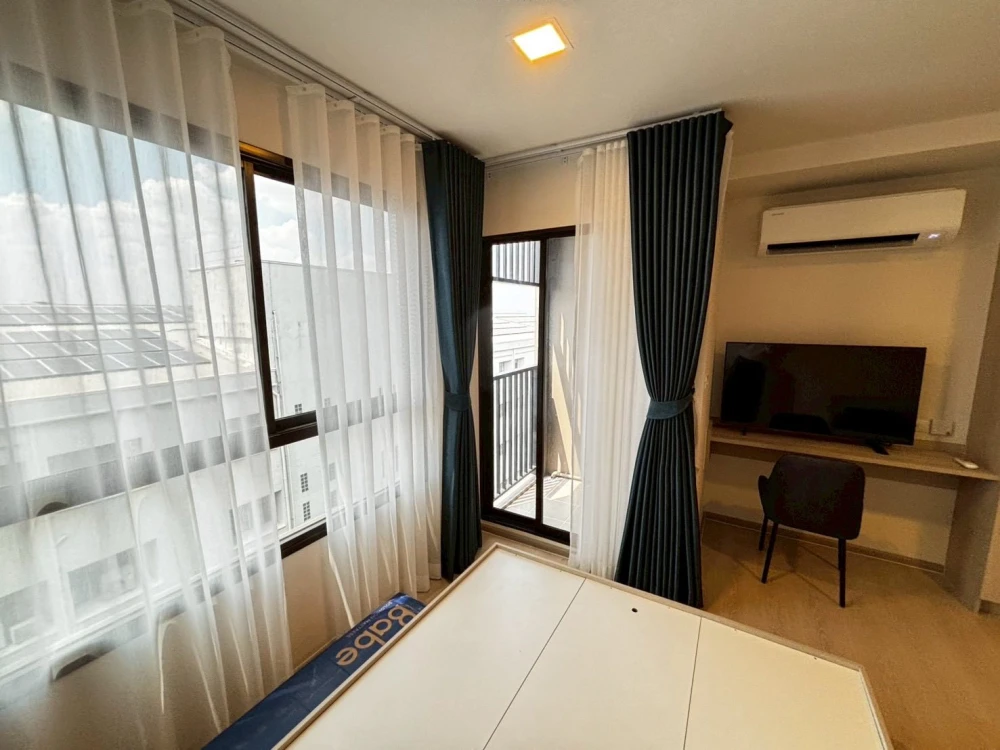 For rent: D Condo Air Ladkrabang, ready to move in, fully furnished. Book now!