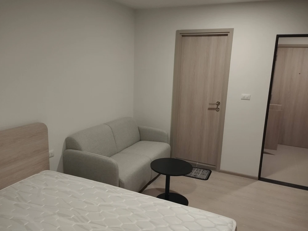 For rent: D Condo Air Ladkrabang. Ready to move in, fully furnished. Affordable price. Book now!