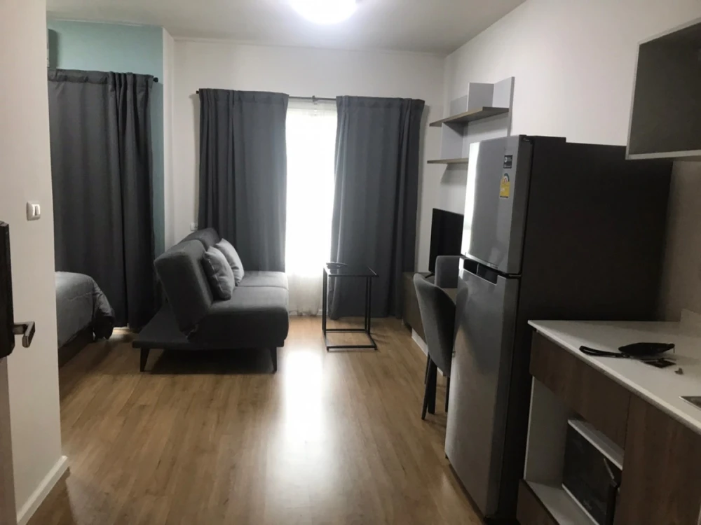 For rent: D Condo Bliss Sriracha, 5th floor, corner unit, fully furnished. Book now, don't wait!