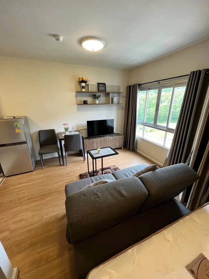 For rent: D Condo Bliss Sriracha, view inside the condo, mountain view, complete facilities, hurry and book before you miss out.