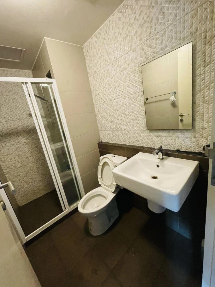 For rent: D Condo Bliss Sriracha, ready to move in, complete facilities, hurry up and reserve now, don't miss out.