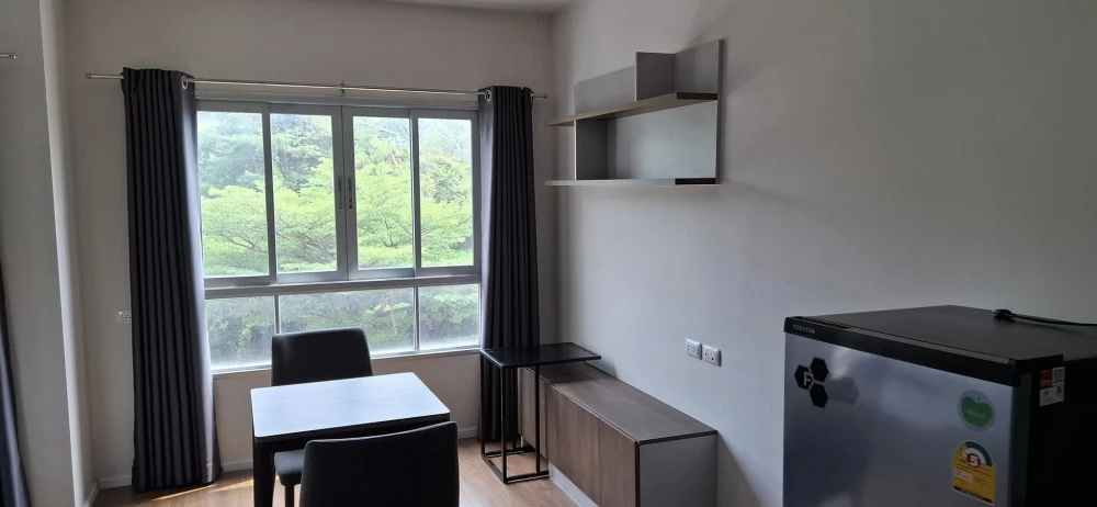 For rent: D Condo Bliss Sriracha, room with furniture. Affordable price. Book now.