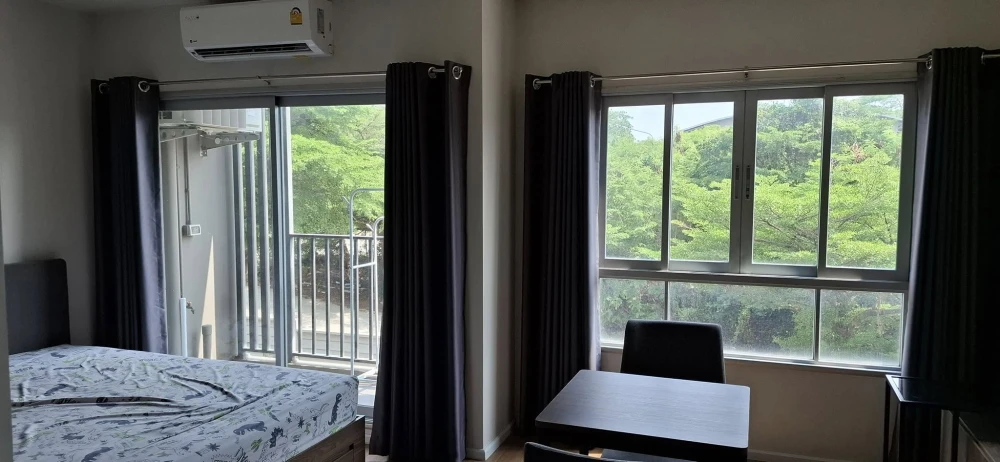 For rent: D Condo Bliss Sriracha, room with furniture. Affordable price. Book now.