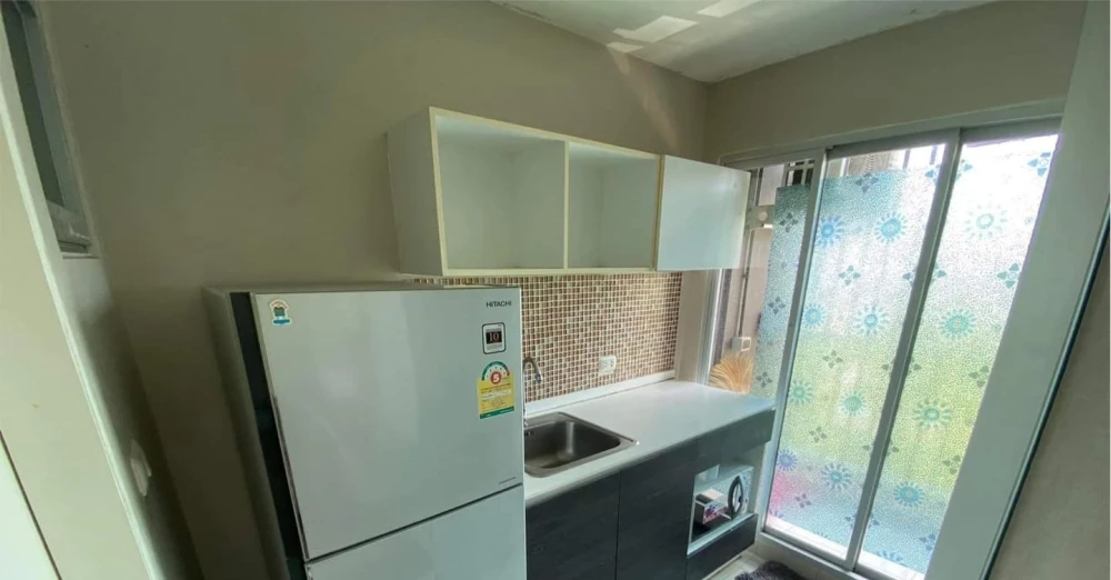 For rent: D condo Campus Resort Bangsean, nice room on the 3rd floor, fully furnished. Book now!