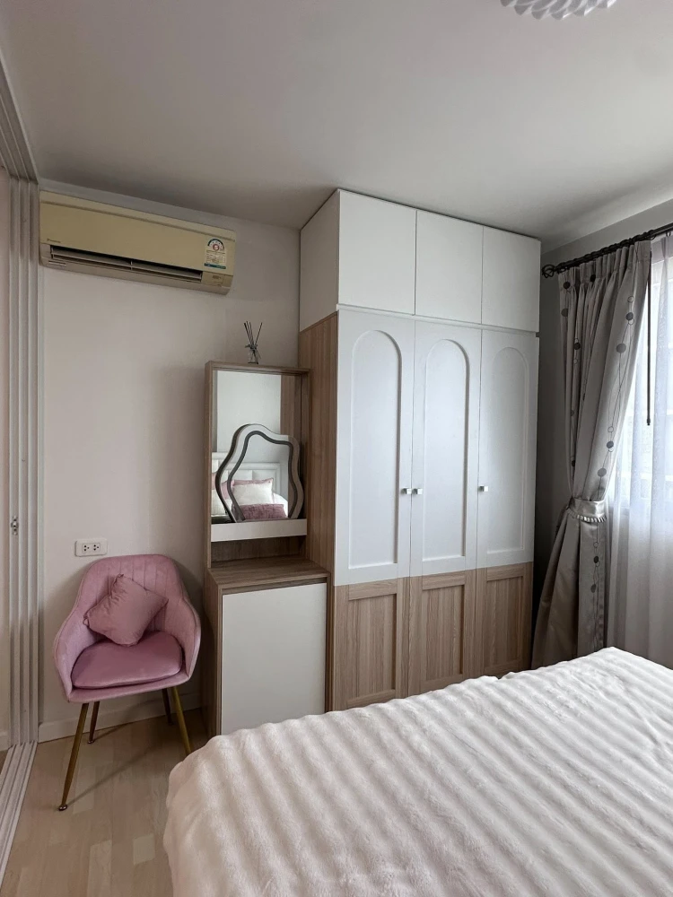For rent: D Condo Onnut-Suvarnabhumi. The room is partitioned into separate, clearly defined zones. Amazing price! Book now!