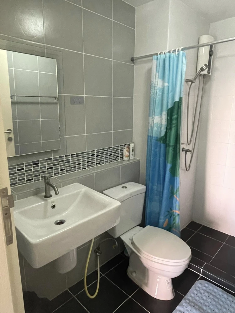 For rent D Condo Sukhumvit 109, ready to move in, full facilities, book now, don't wait.