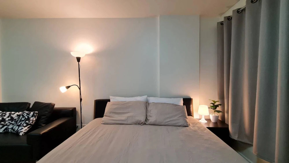 For rent d condo On Nut-Suvarnabhumi, spacious room, ready to move in, furniture and appliances included, book now before you miss out!!