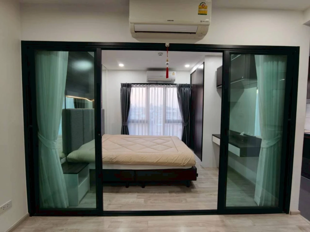 D Mark Condo Sutthisan for rent. Nice room, fully furnished, spacious and comfortable. Book now!