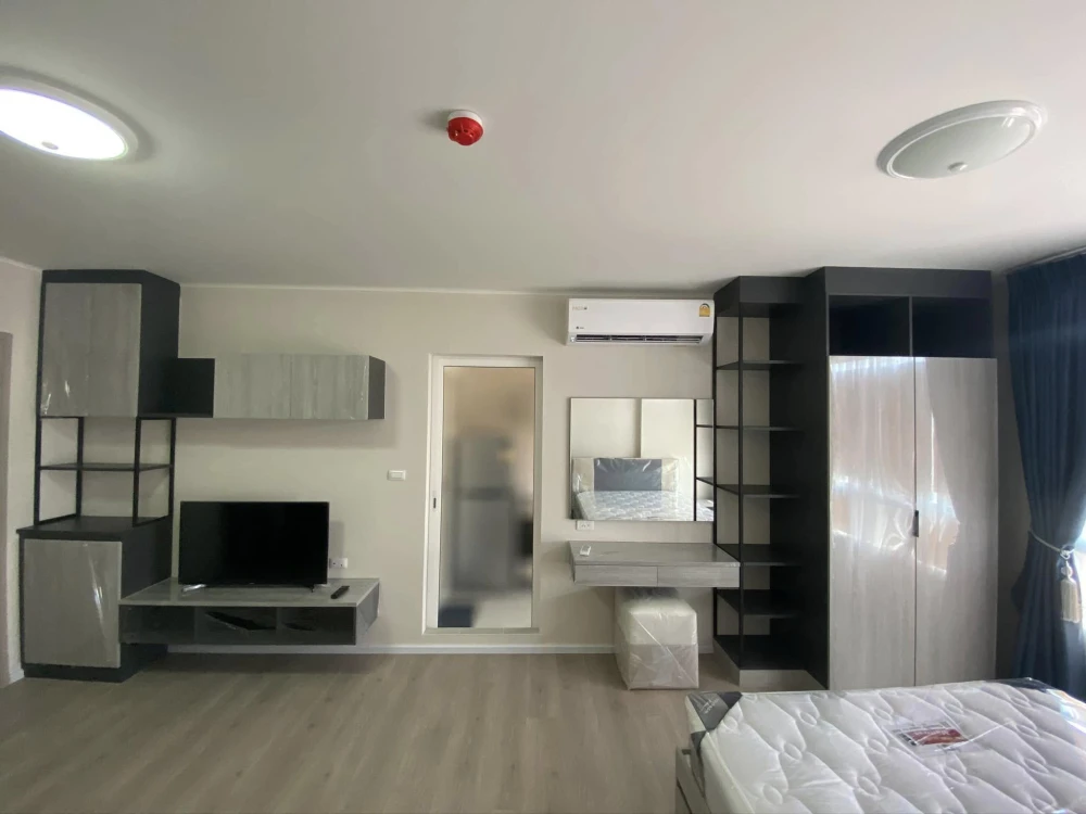 For rent: dcondo Campus Dome Rangsit, 8th floor, fully furnished room, nice to live in, book now.