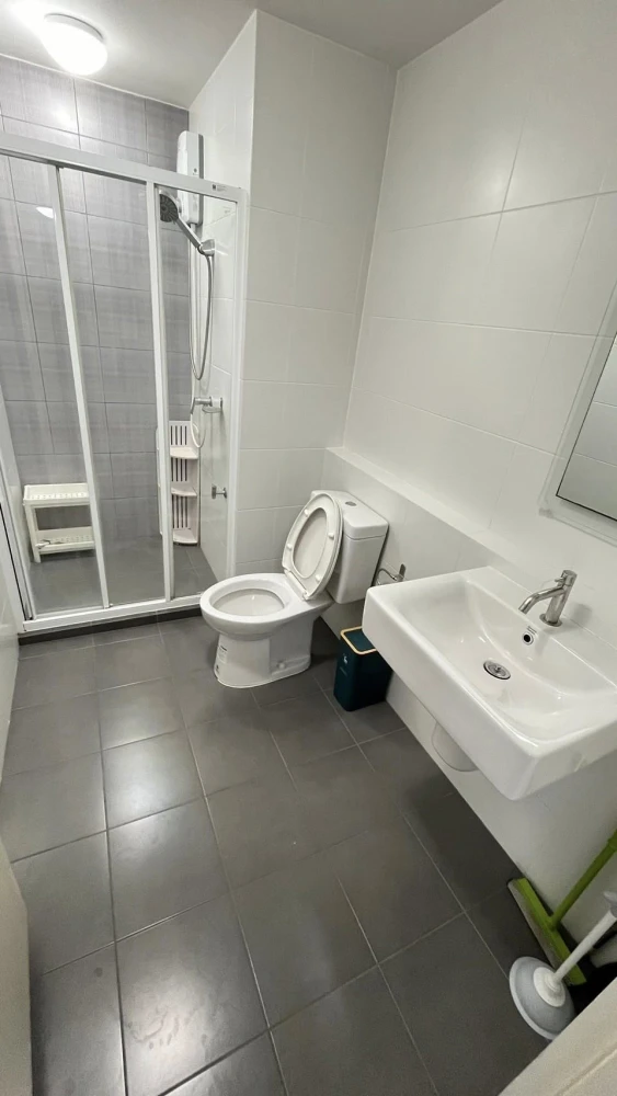 For rent: dcondo Campus Dome Rangsit, spacious room, lots of usable space, decorated in a controlled tone, comes with complete furniture, book now!