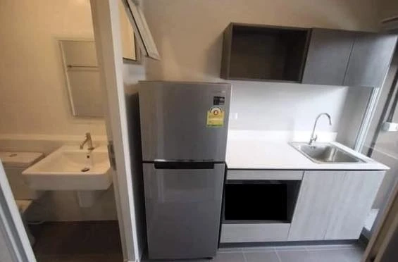 For rent: Dcondo Campus Kampangsaen, 7th floor unit, fully furnished, pool view. Book now!