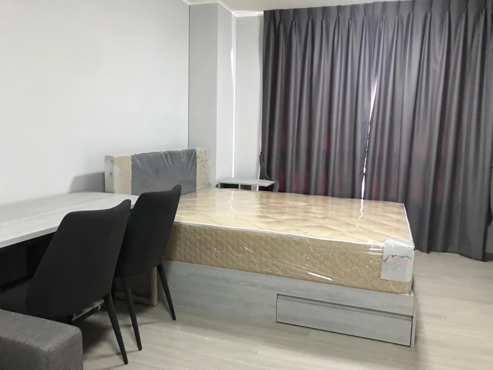 For rent: Dcondo Campus Kampangsaen, a lovely room on the 8th floor, fully furnished and equipped. Just bring your bags and move in!