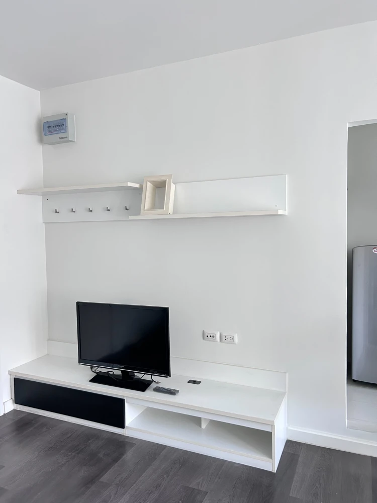 For rent: dcondo Campus Resort ABAC Bangna. Well-ventilated, garden view, bright and airy feel. Don't miss out!