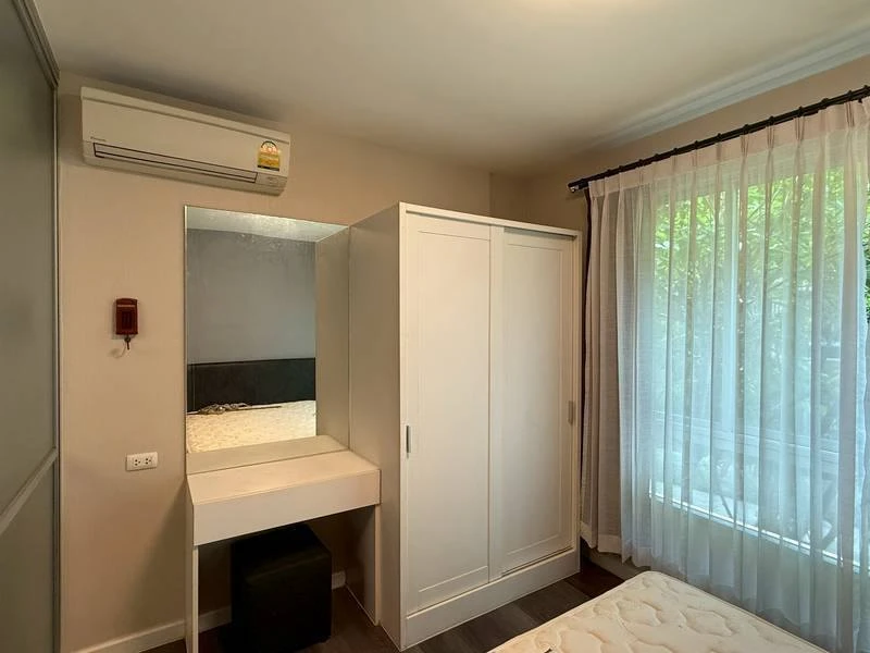 For rent: dcondo Campus Resort Rangsit, 2nd floor, separate room, fully furnished, book now.
