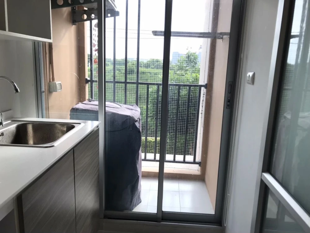 For rent: dcondo Campus Resort Rangsit, 3rd floor, partitioned room, fully furnished, nice to live in, reserve now.