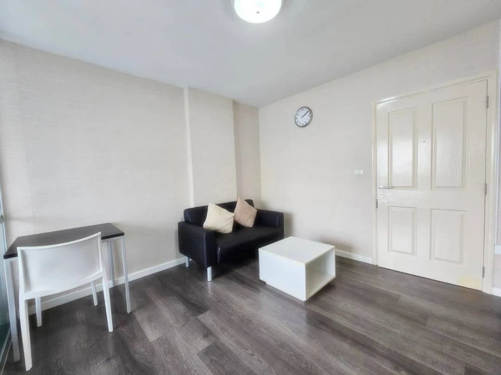 For rent dcondo Campus Resort Rangsit, 3rd floor, nice room, comes with complete decorations, book now.