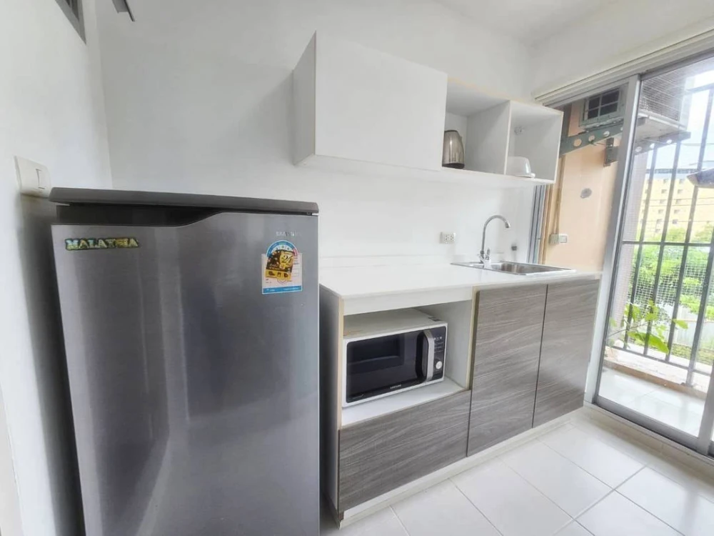 For rent dcondo Campus Resort Rangsit, 3rd floor, nice room, comes with complete decorations, book now.